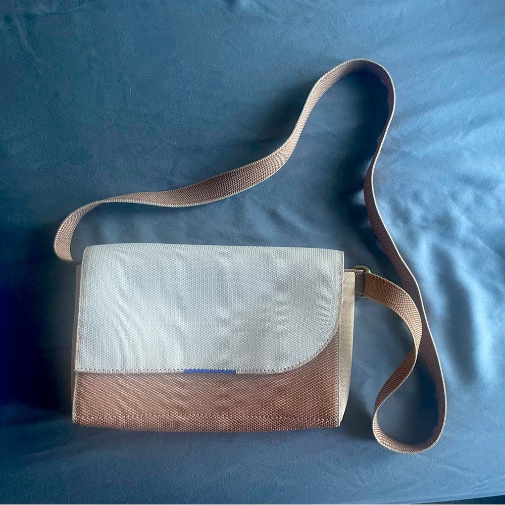 Rothy’s Biscotti Belt Bag EUC